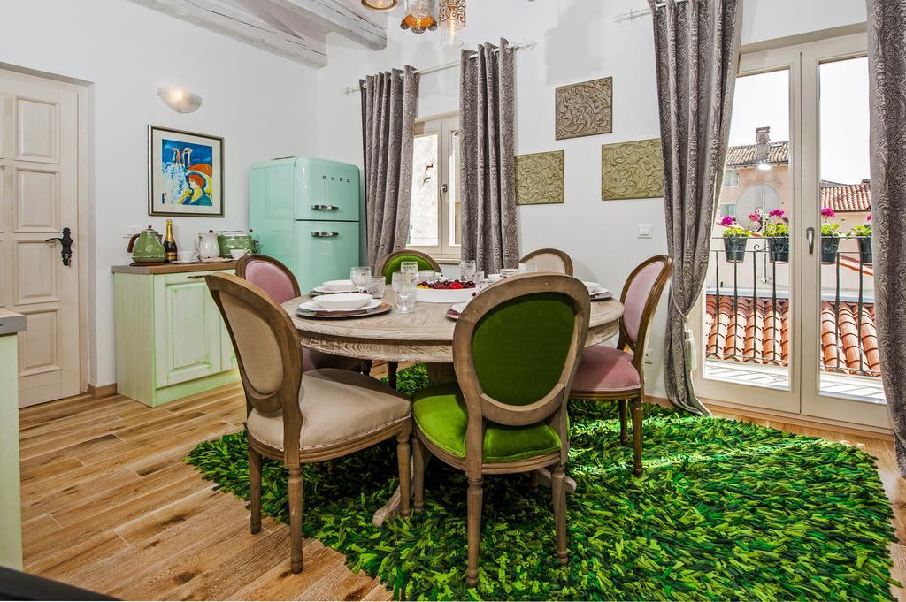 Casa Smeralda Ровінь Екстер'єр фото